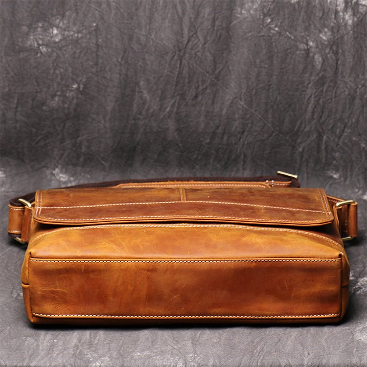 Full Grain Leather Messenger Bag - Caruso (I) - Three of Crafts